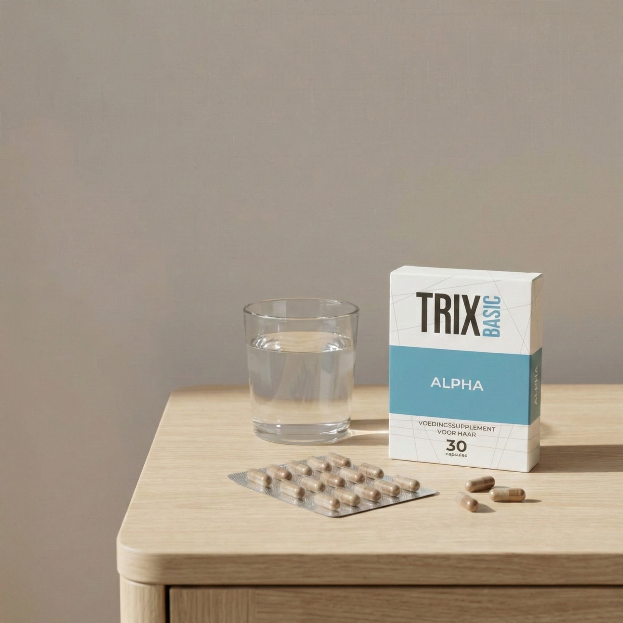 Paquete de TRIX Basic Alpha como parte de una rutina diaria de cuidado capilar